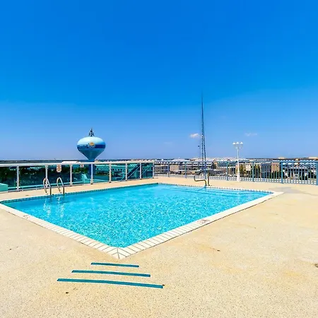 Sunset Pointe 206 Apartment